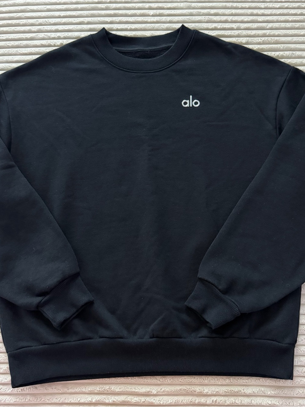 ALO Accolade Crewneck Pullover Sweatshirt Unisex Small Black
